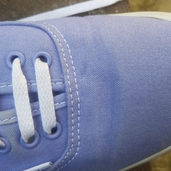 Shoes - Picture 6 of 8